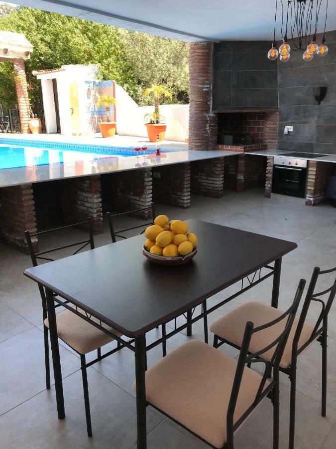 Villa Zahar Periana Екстериор снимка