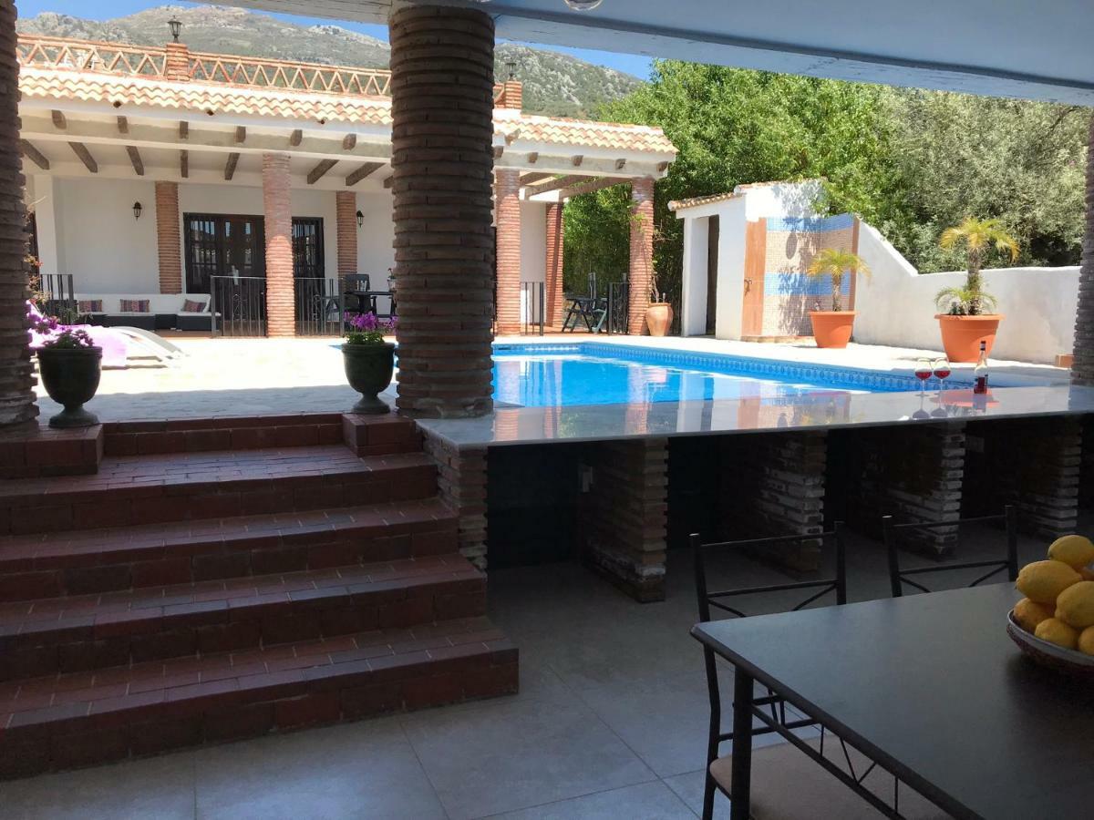 Villa Zahar Periana Екстериор снимка